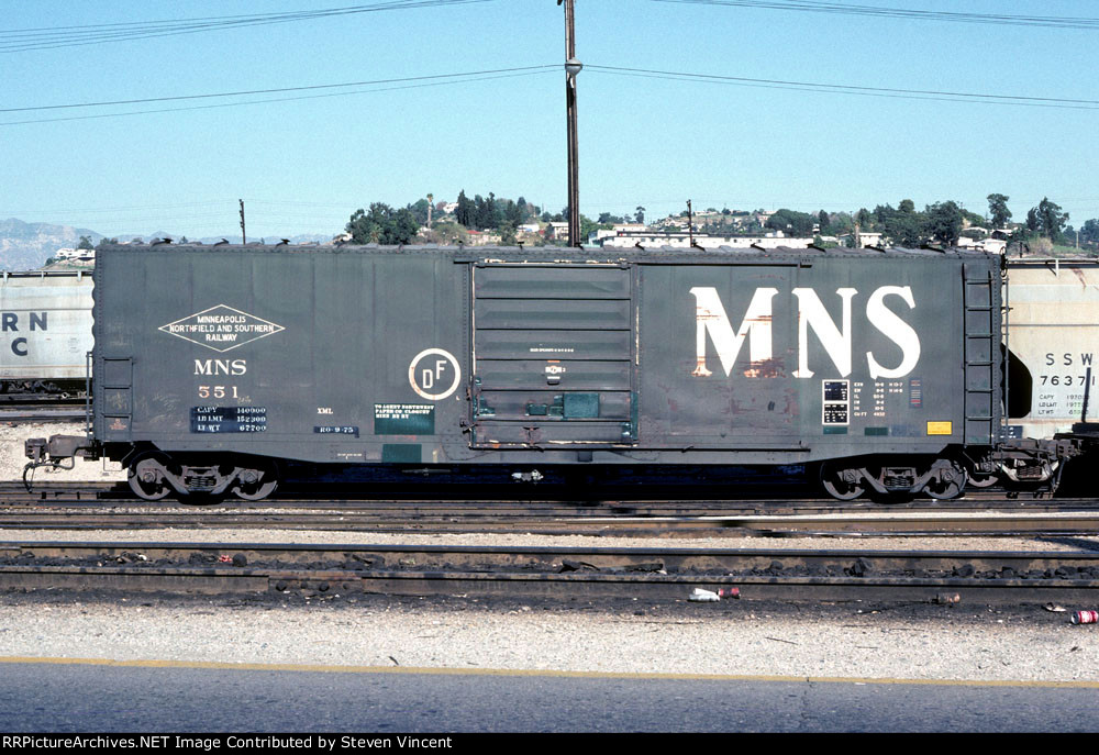 Minneapolis Northfield & Southern box MNS #551